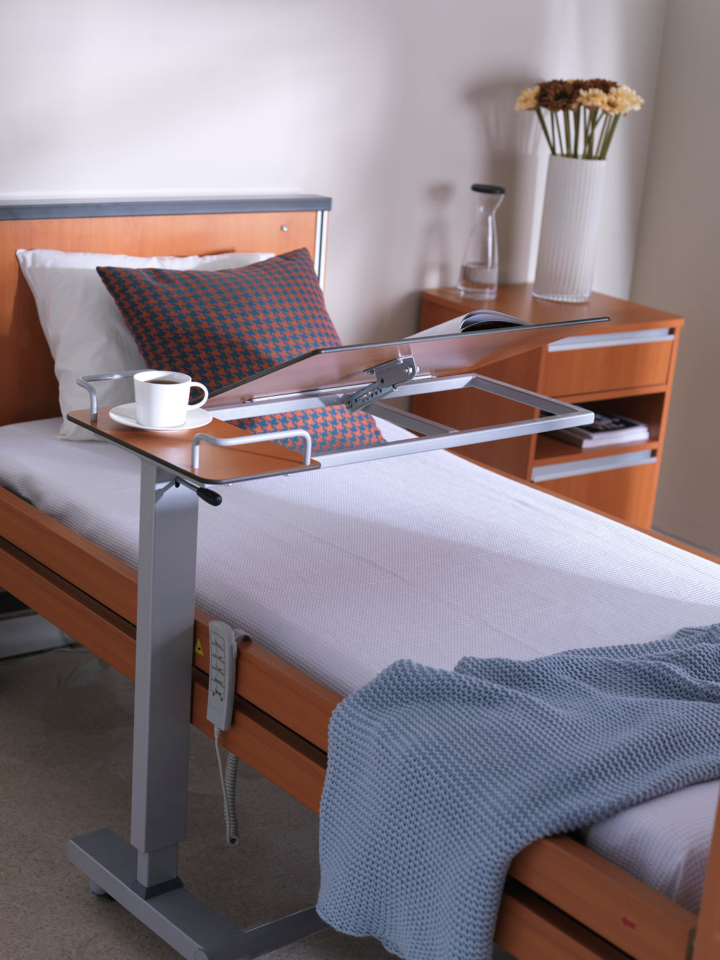 BST 03 Lateral System Over Bed Table (Compact Top Table - Metal Leg)