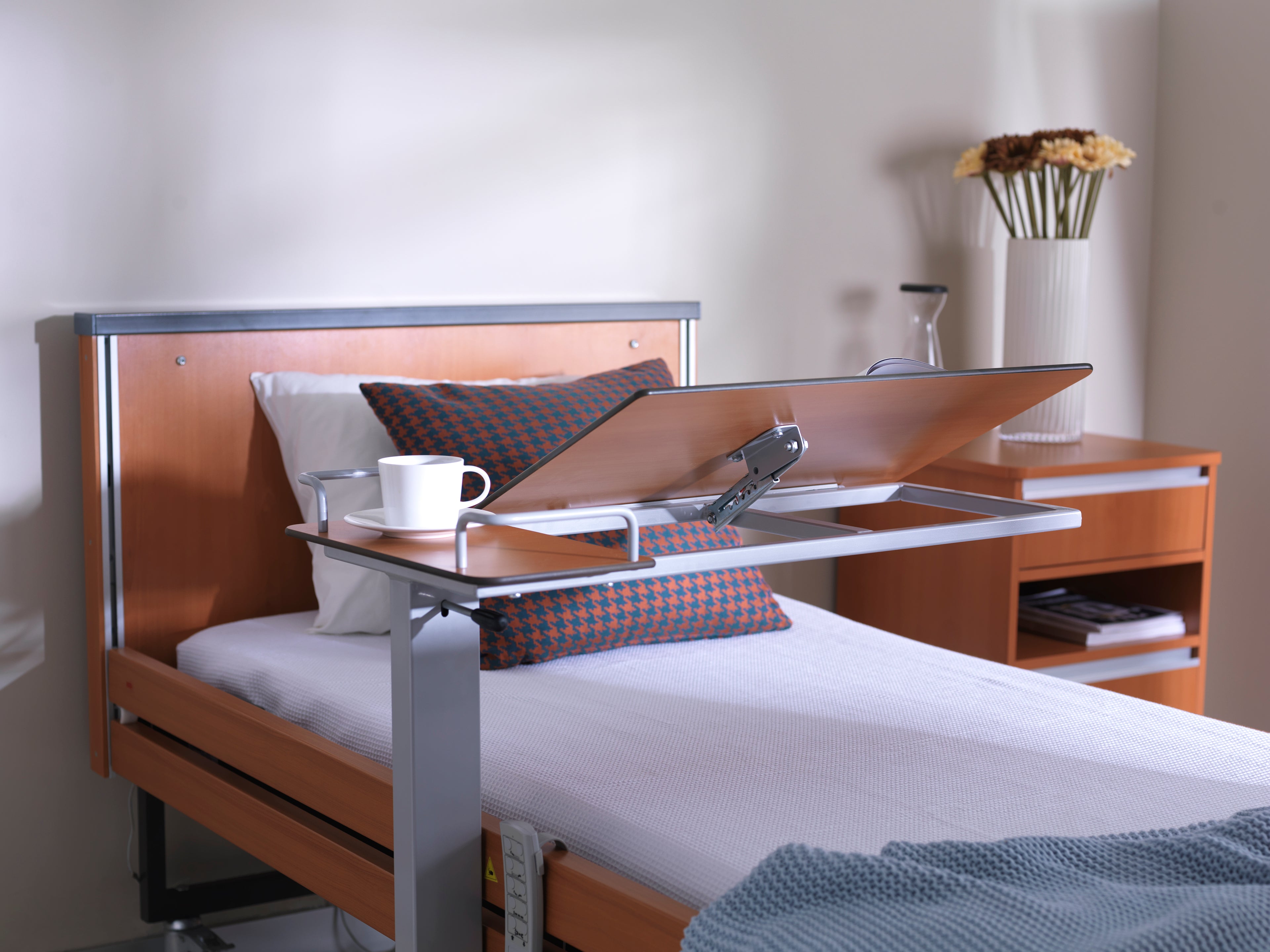 BST 03 Lateral System Over Bed Table (Compact Top Table - Metal Leg)