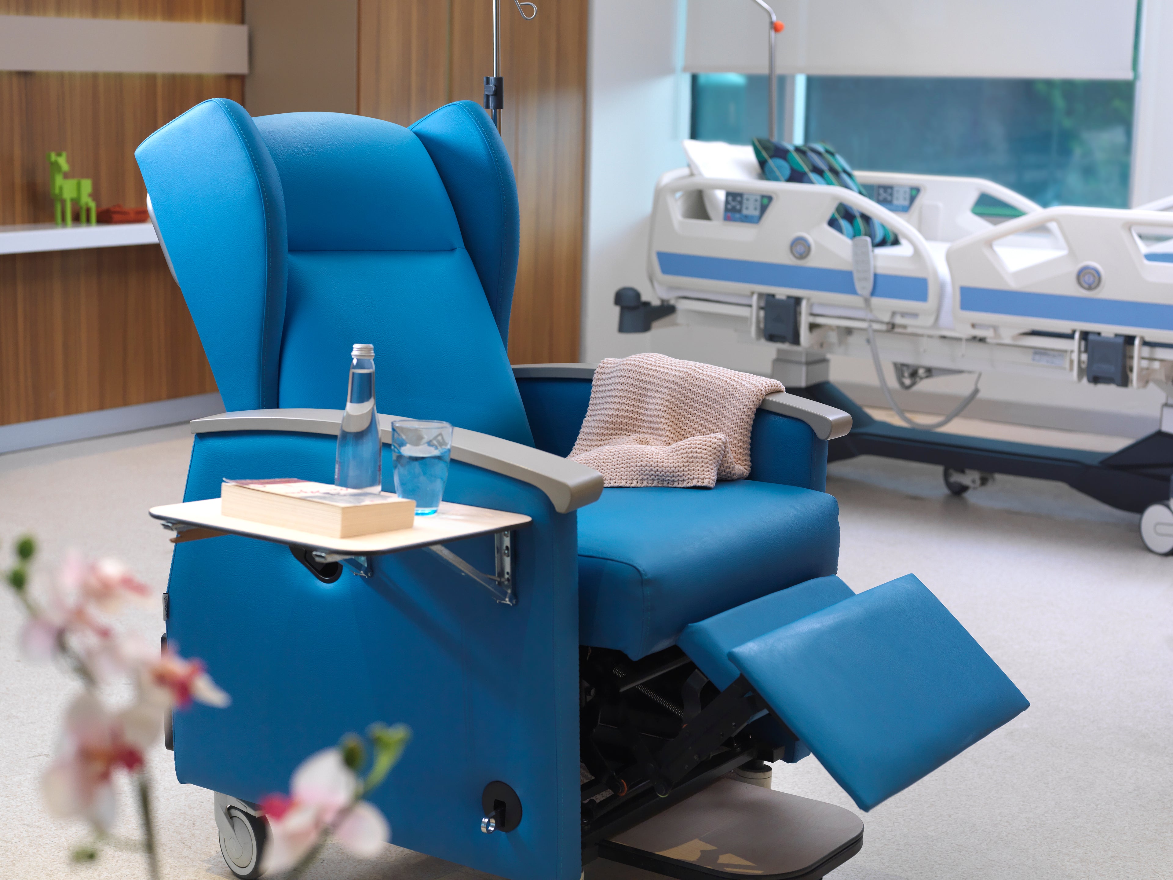 AURA 911 Recliner Chair