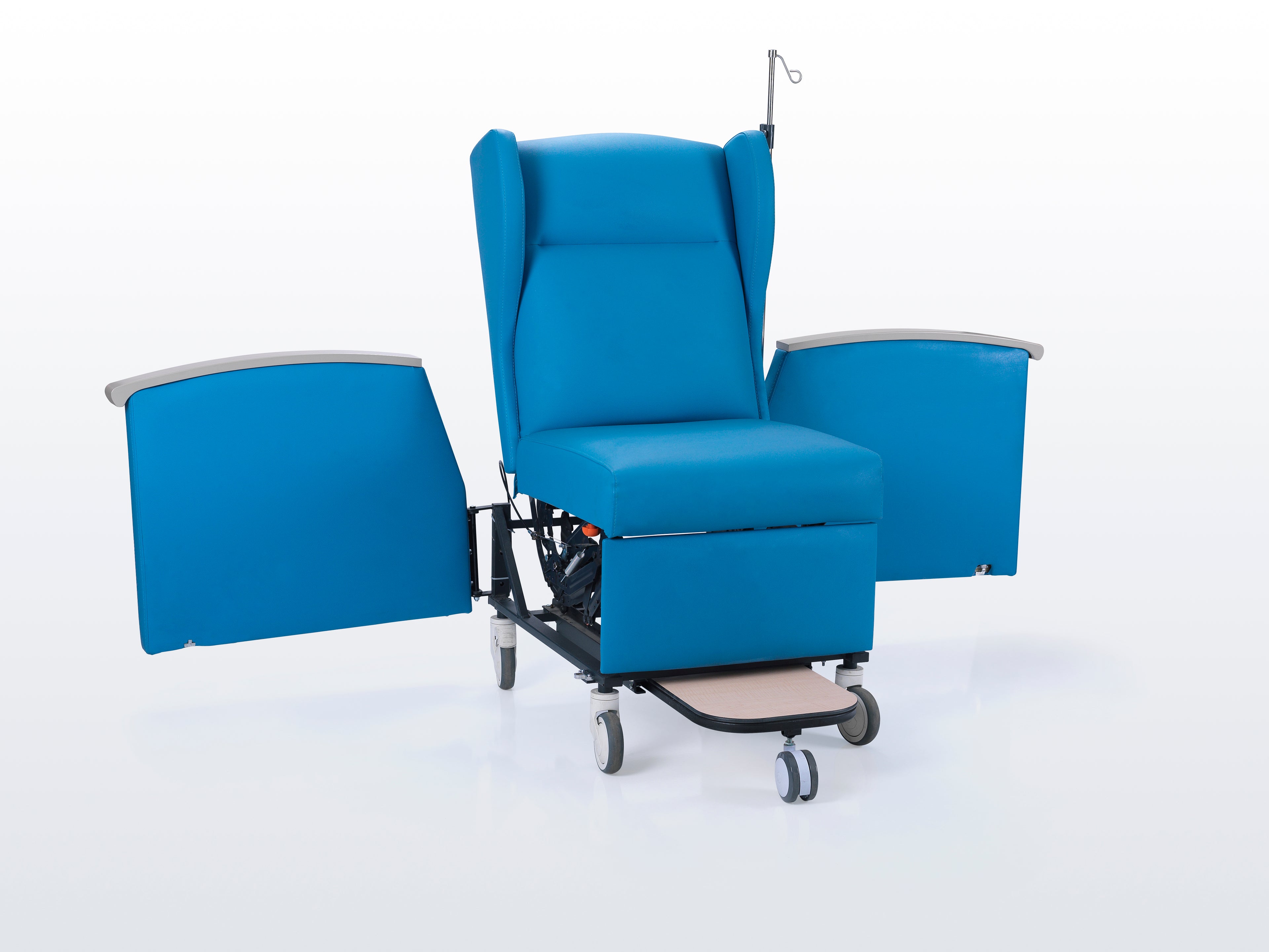 AURA 911 Recliner Chair